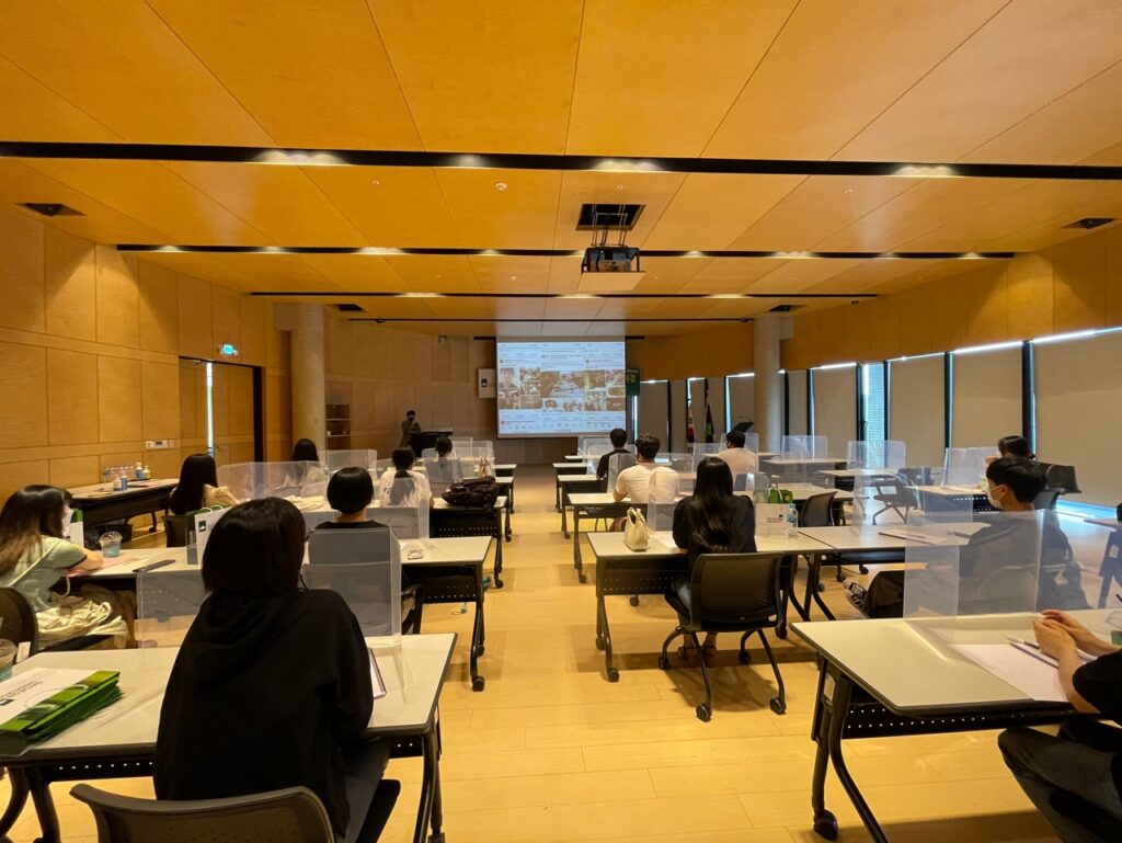 자소서첨삭대필 컨설팅 서비스 소개 1 KakaoTalk 20241119 134852763 02 사람인 자소서 채용공고, 자기소개서 합격후기, 대기업/공기업/공무원/생산직/병원/대학교/대학원 첨삭 대행 대필 자소서첨삭대필 컨설팅 서비스 소개